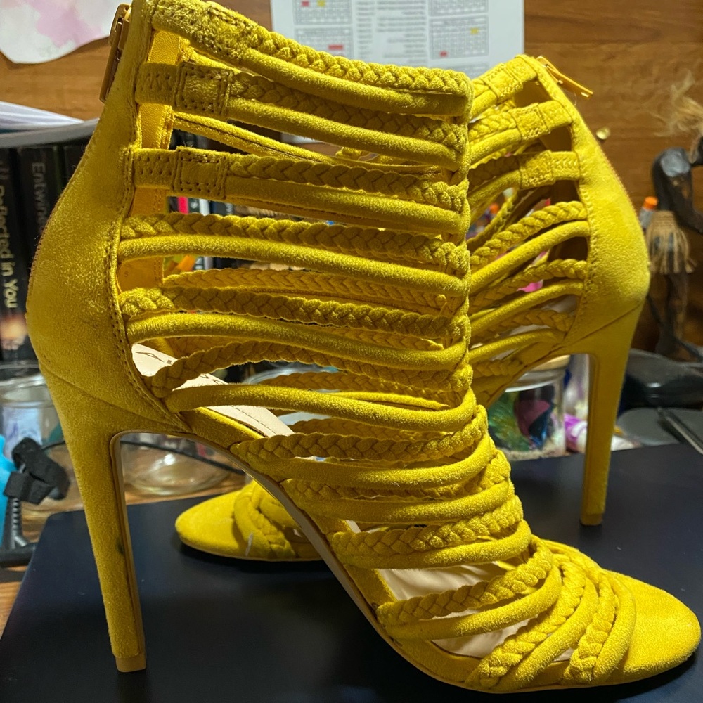 Aldo Sandal Heels size 7